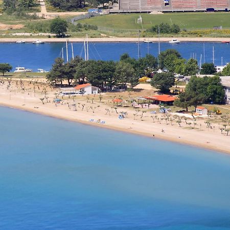 Apartments By The Sea Omis - 15485 Esterno foto