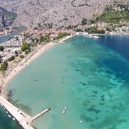 Apartments By The Sea Omis - 15485 Esterno foto