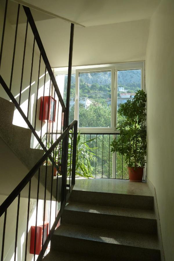 Apartments By The Sea Omis - 15485 Esterno foto